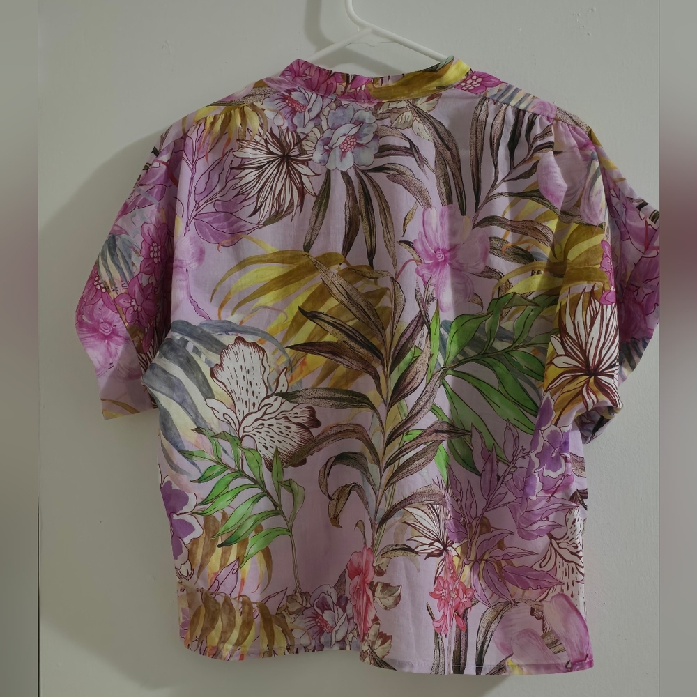 Magari Floral Button-Up Blouse - Picture 3 of 7